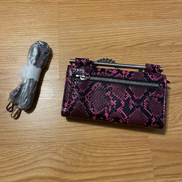 Zara Black & Pink Snakeskin Crossbag - Picture 2 of 4